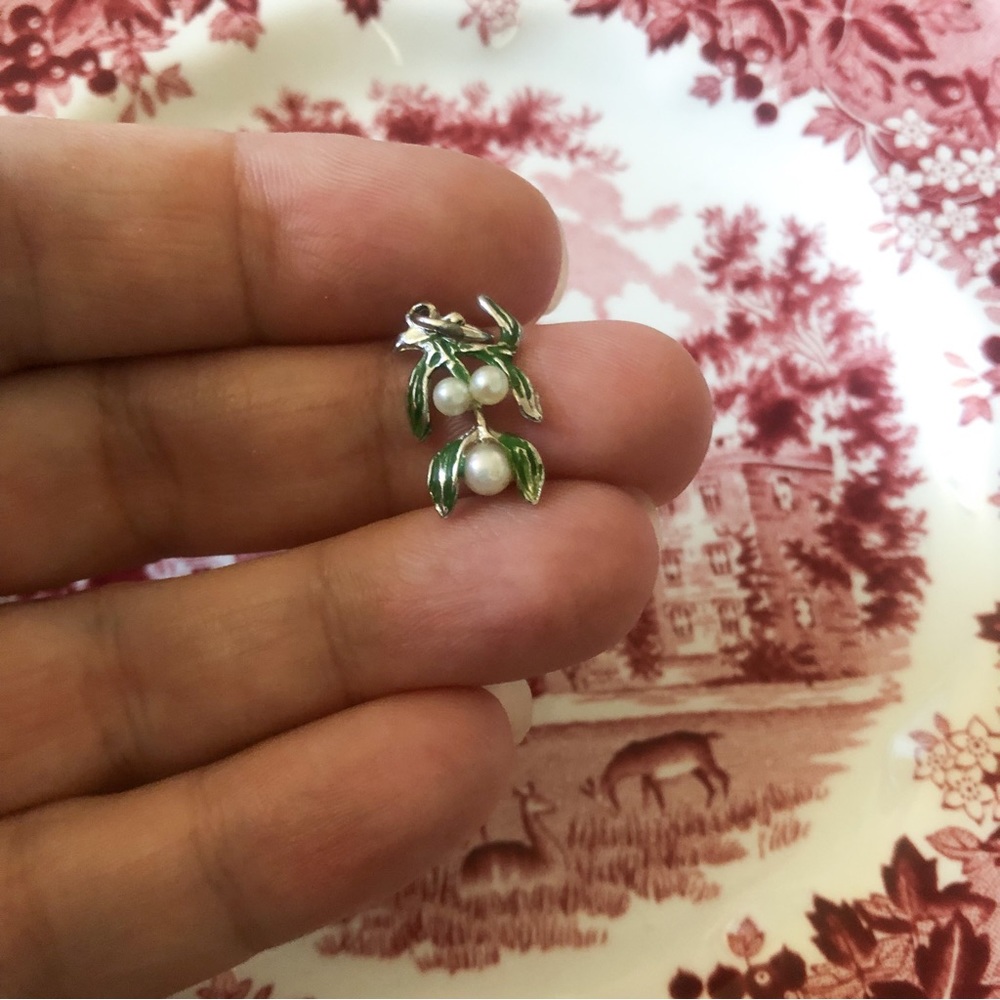 Vintage M&M sterling silver mistletoe pendant faux pearl Christma - Picture 7 of 7
